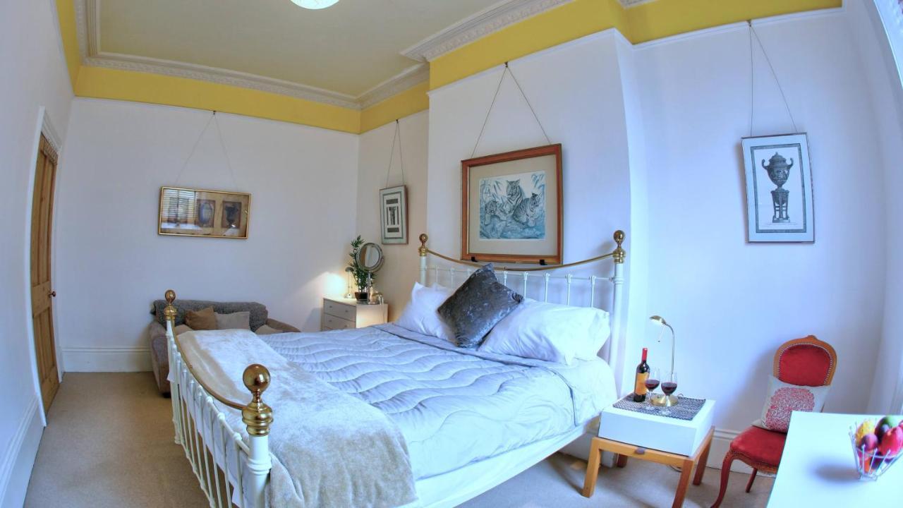 Burlington Palace Eastbourne Seafront Villa With Garden. Bagian luar foto